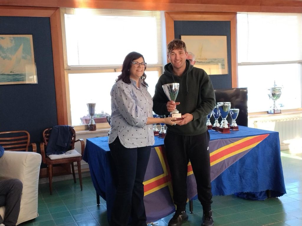 20250126 Zonale ILCA Assessore Corrado premia Roberto Rinaldi s